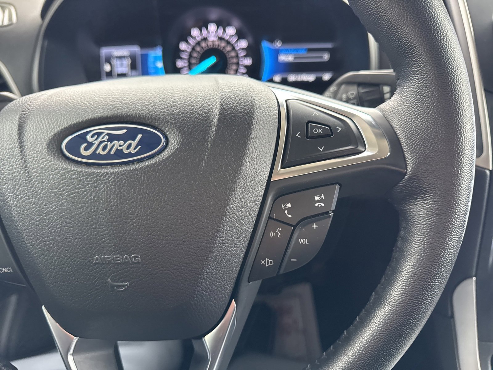 Certified 2023 Ford Edge SEL w/ Convenience Package image 28