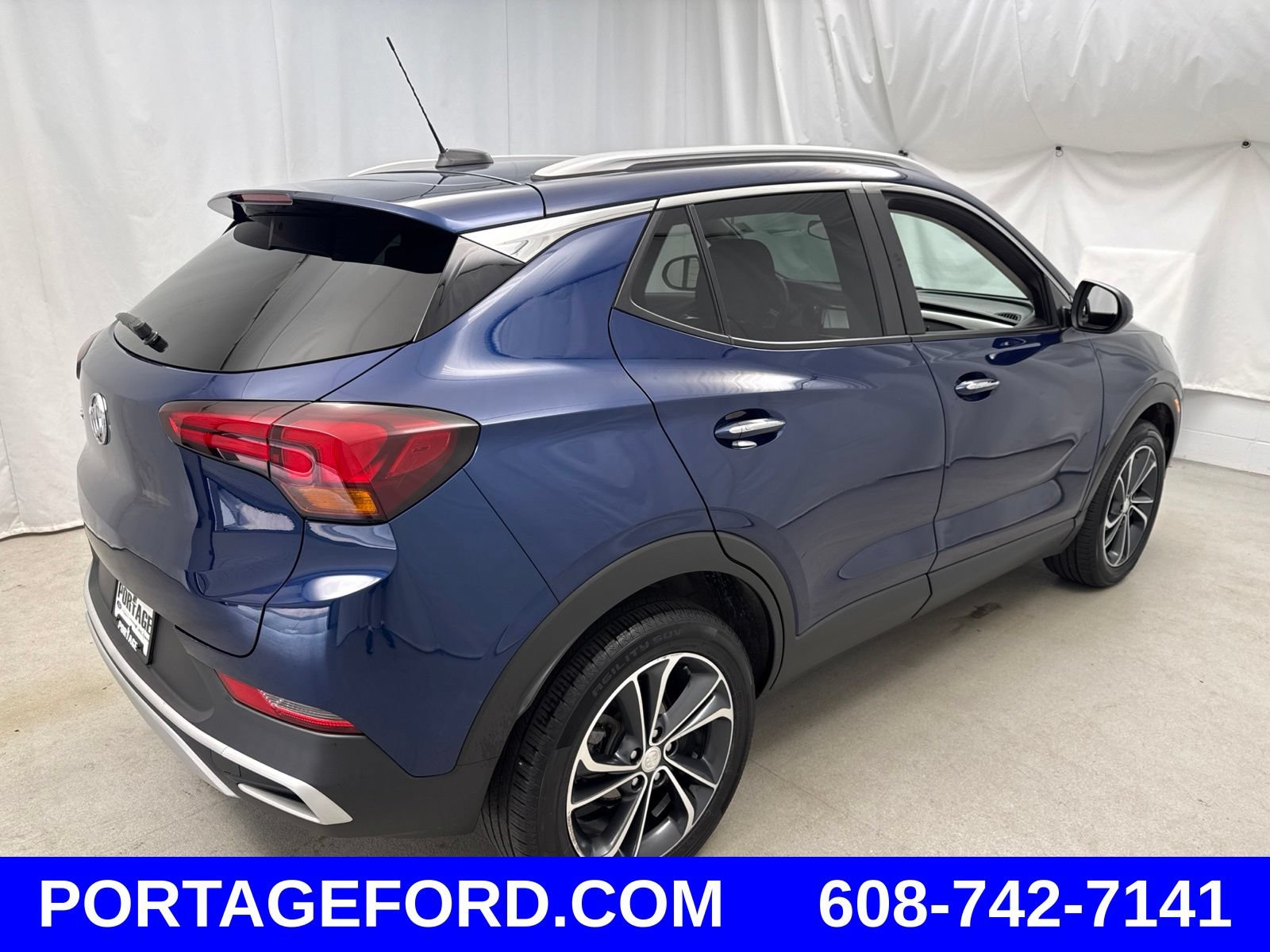 Used 2023 Buick Encore GX Select FWD image 2