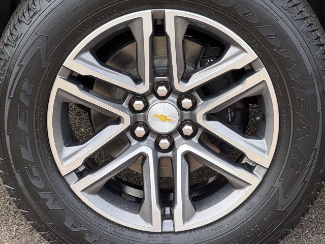 Used 2021 Chevrolet Colorado W/T w/ Custom Special Edition RWD image 16
