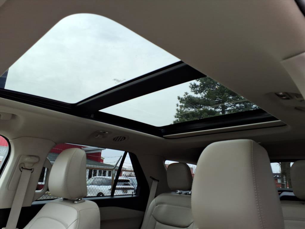 Certified 2024 Ford Explorer XLT w/ Equipment Group 202A image 17