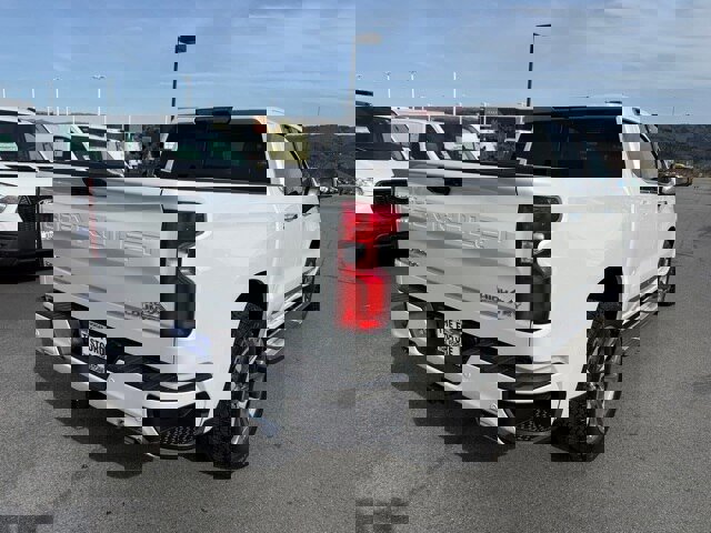 Used 2025 Chevrolet Silverado 1500 High Country w/ Z71 Off-Road Package image 3