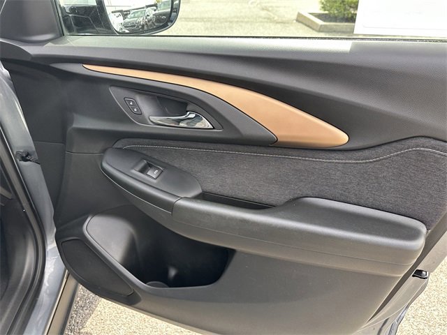 Used 2022 Chevrolet TrailBlazer ACTIV w/ Sun and Liftgate Package image 35