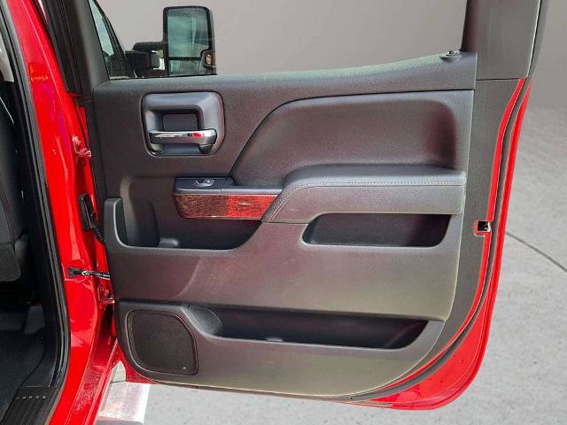 Used 2019 GMC Sierra 2500 SLE w/ SLE Preferred Package AWD/4WD image 23