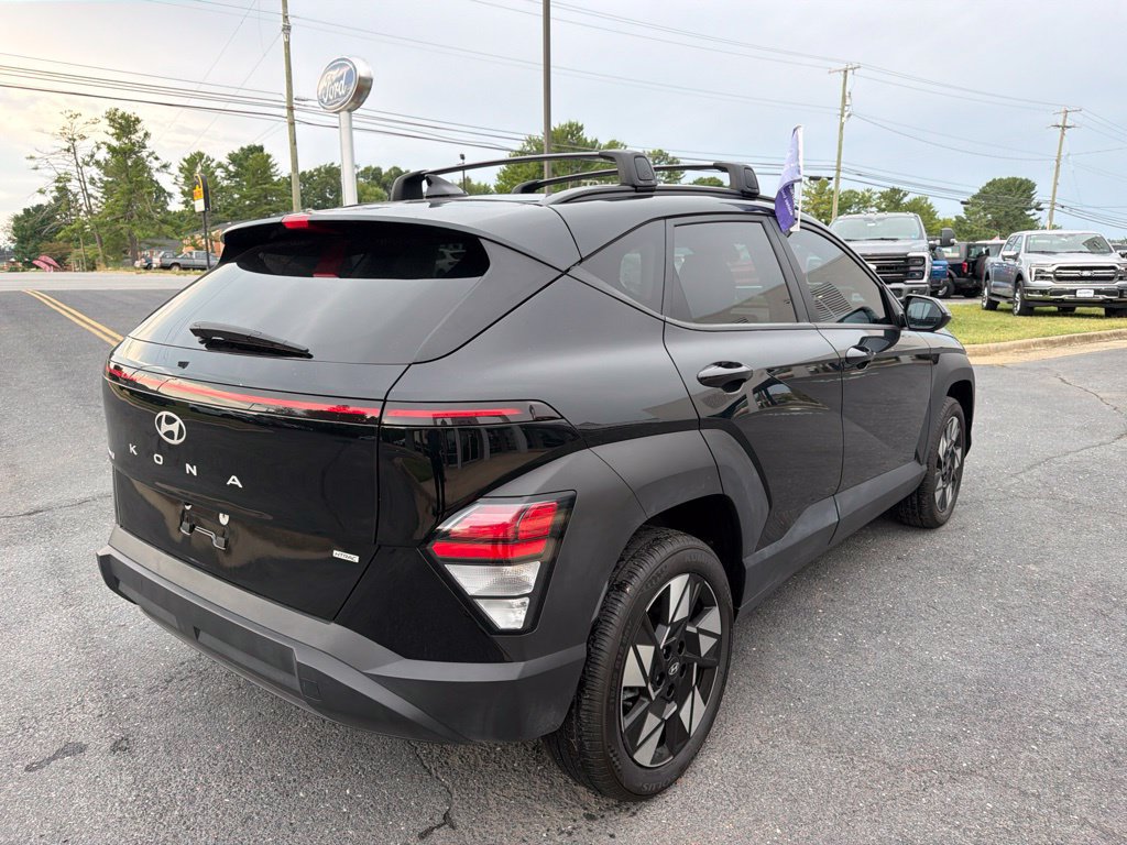 Used 2024 Hyundai Kona SEL w/ Convenience Package AWD/4WD image 5