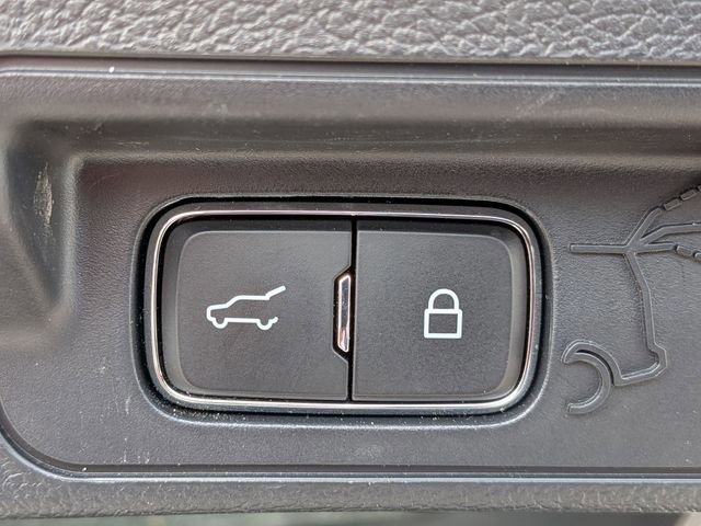 Certified 2023 Ford Explorer XLT w/ Class IV Trailer Tow Package image 19