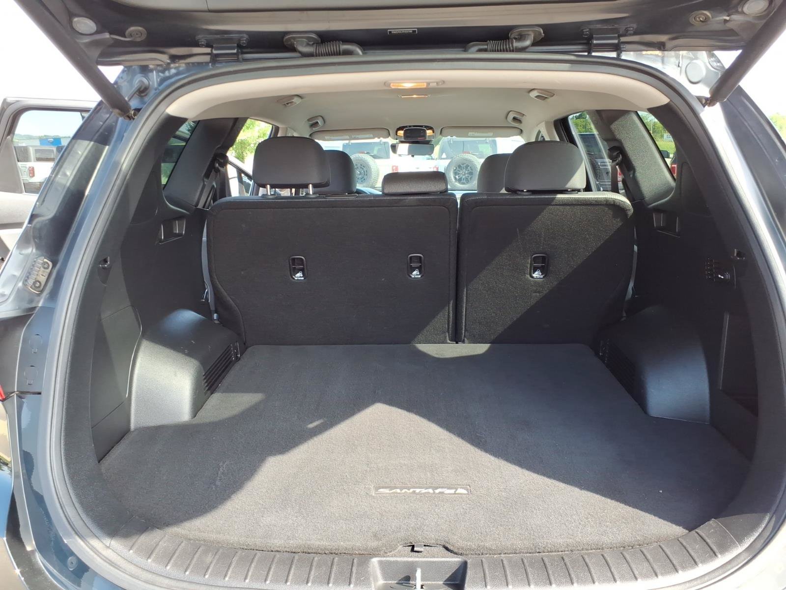 Used 2023 Hyundai Santa Fe SEL FWD image 16