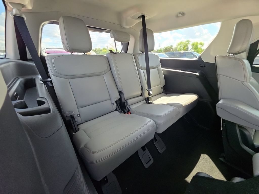 Certified 2025 Ford Expedition Max Active RWD image 7
