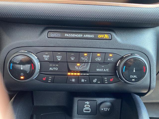 Certified 2024 Ford Bronco Sport Outer Banks w/ Tech Package AWD/4WD image 24