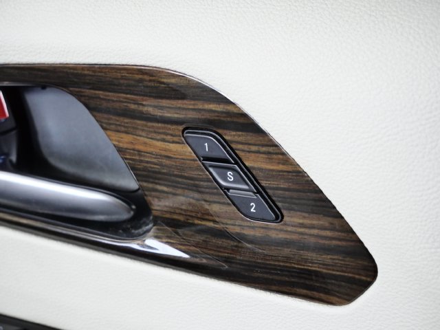 Used 2023 Chrysler Pacifica Limited FWD image 29