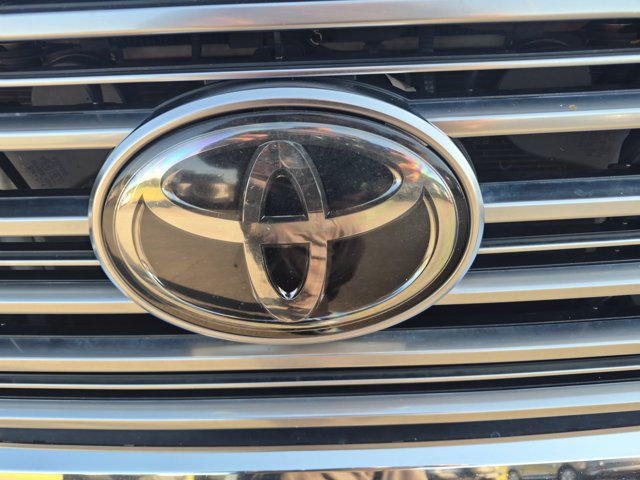 Used 2021 Toyota Tundra Limited w/ Limited Premium Package AWD/4WD image 38