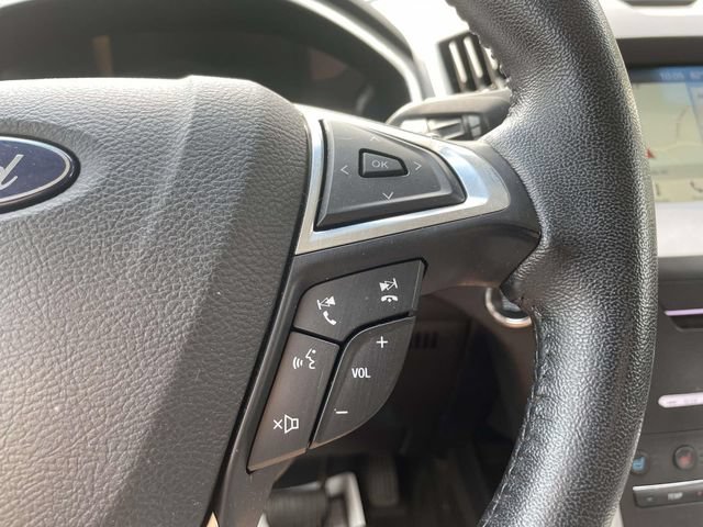 Certified 2017 Ford Edge Titanium w/ Equipment Group 301A AWD/4WD image 30