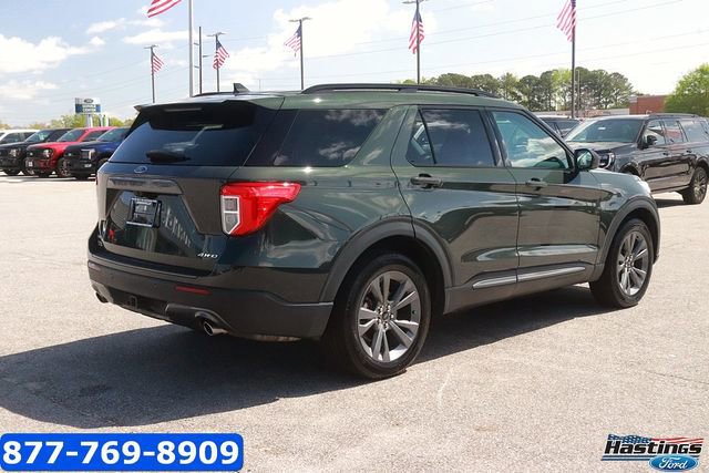 Certified 2021 Ford Explorer XLT w/ Equipment Group 202A image 3