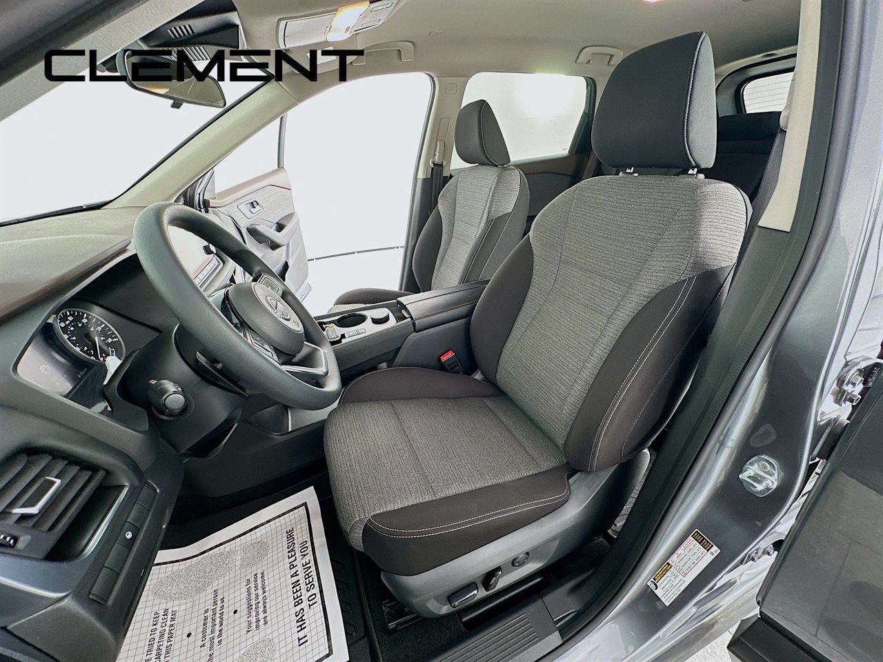 Used 2023 Nissan Rogue SV AWD/4WD image 28