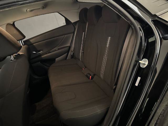 Used 2022 Hyundai Elantra SEL FWD image 30
