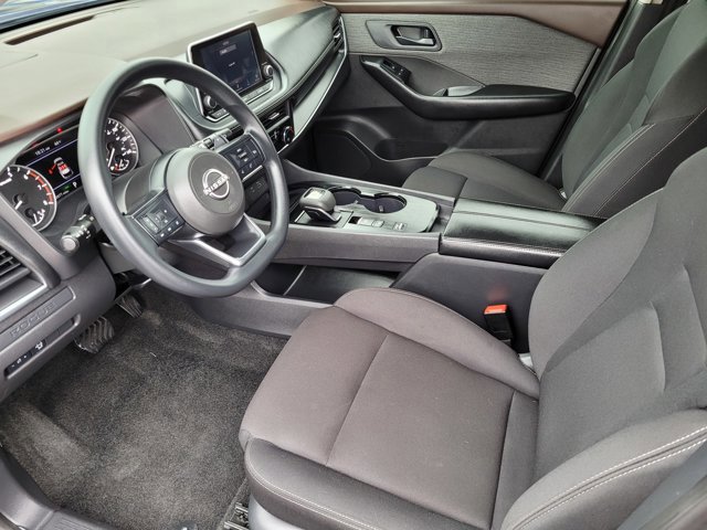 Used 2023 Nissan Rogue S image 14