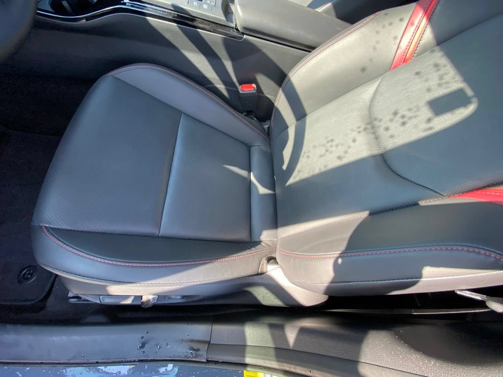 Used 2024 Toyota Prius Prime Premium FWD image 22