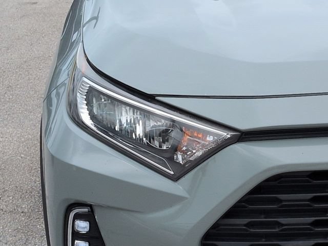 Used 2019 Toyota RAV4 XLE Premium w/ Cold Weather Package FWD image 10