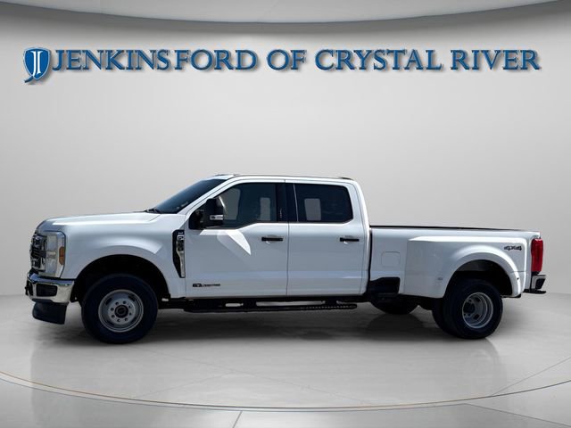 Certified 2024 Ford F350 XLT image 3