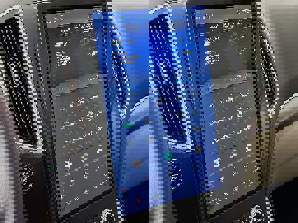 Certified 2024 Ford Edge Titanium image 20