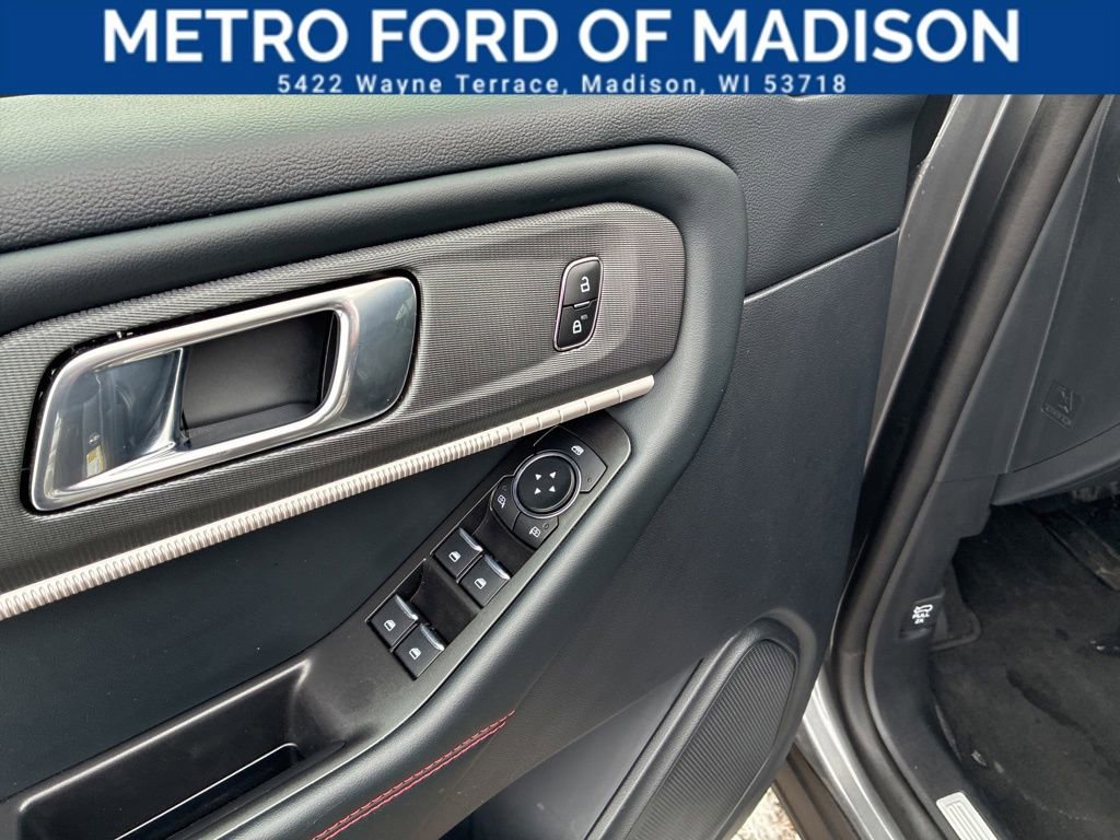 Certified 2025 Ford Explorer ST-Line image 10