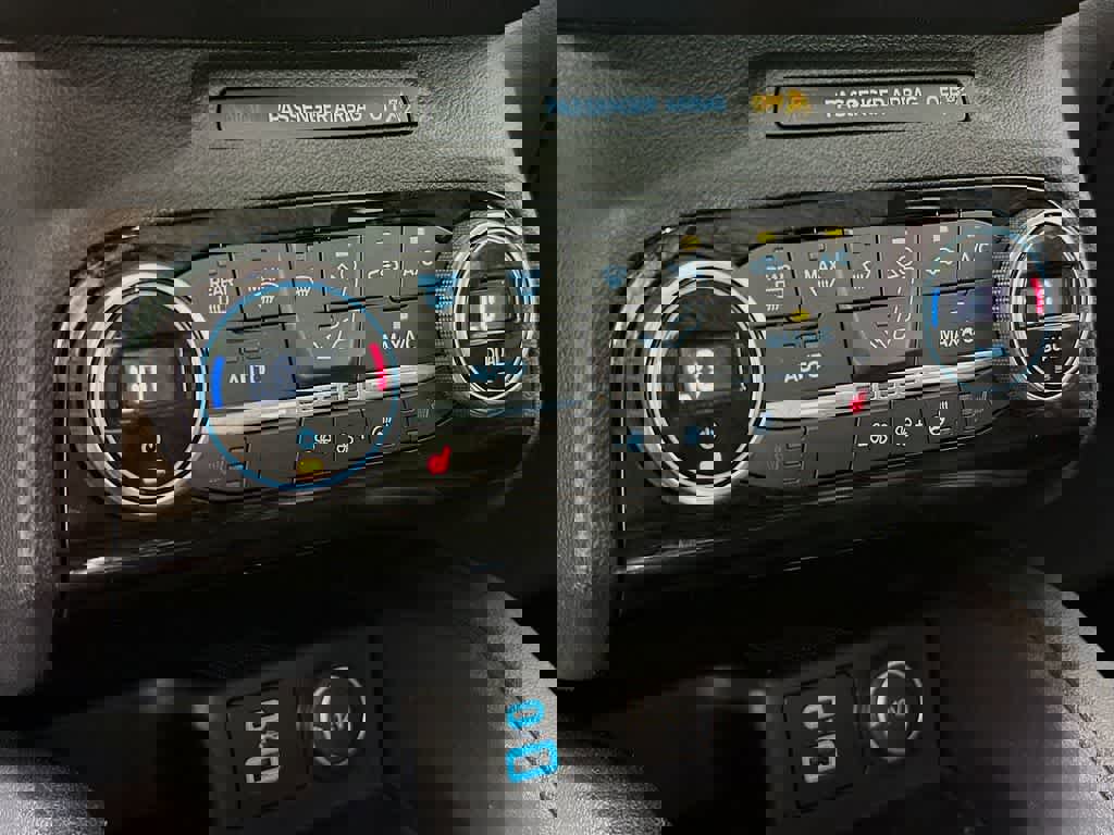 Certified 2021 Ford Escape SEL image 18