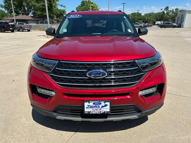 Certified 2023 Ford Explorer XLT w/ Equipment Group 202A AWD/4WD image 7