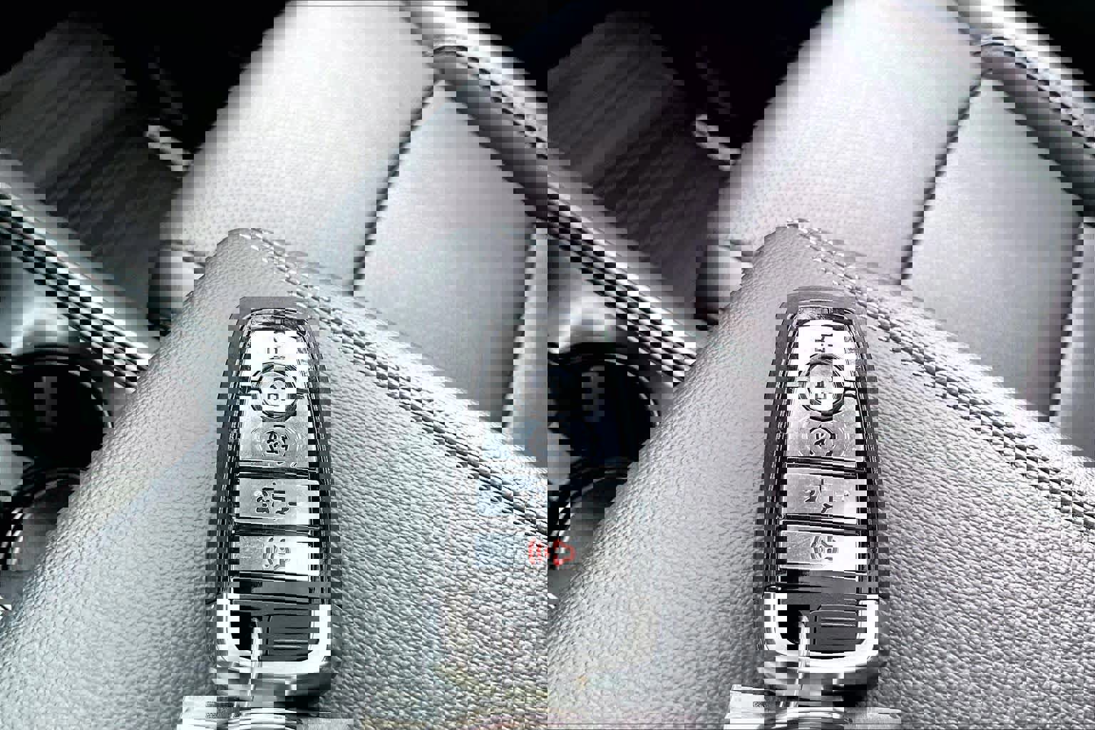 Certified 2025 Ford F150 Lariat w/ Equipment Group 502A High image 17