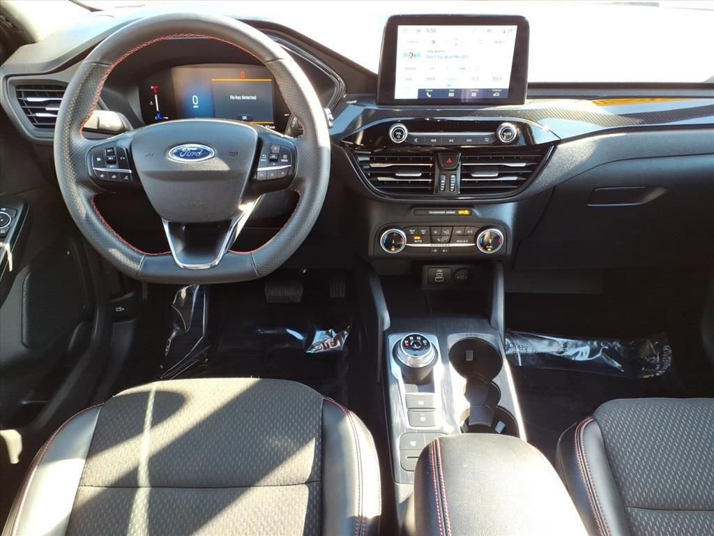 Certified 2025 Ford Escape ST-Line image 8