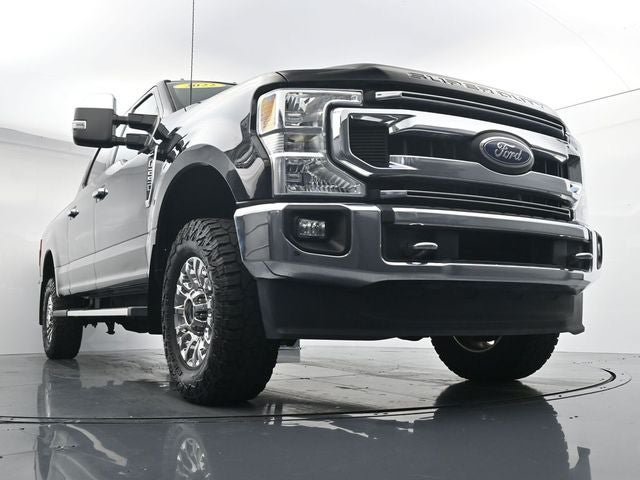 Certified 2022 Ford F250 XLT w/ XLT Premium Package AWD/4WD image 27