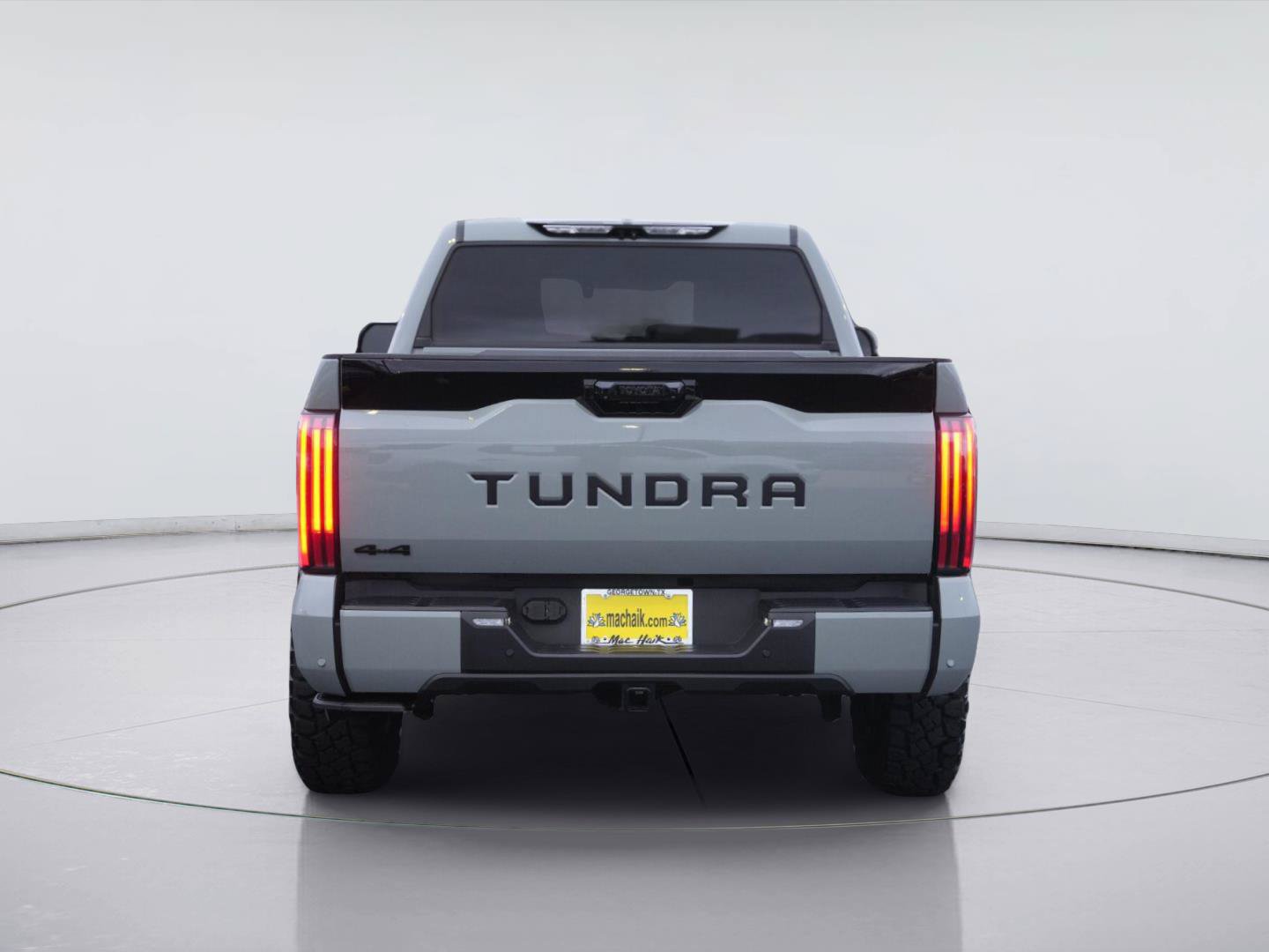 Used 2026 Toyota Tundra Platinum AWD/4WD image 7