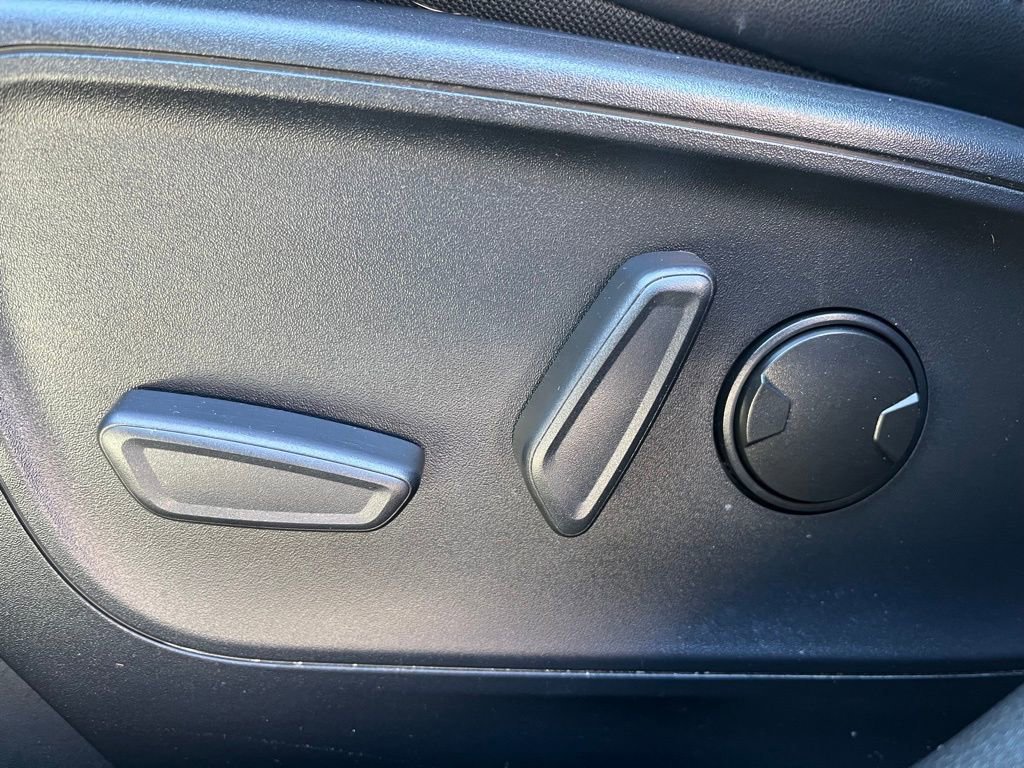 Certified 2024 Ford Escape ST-Line w/ Tech Pack #1 image 19