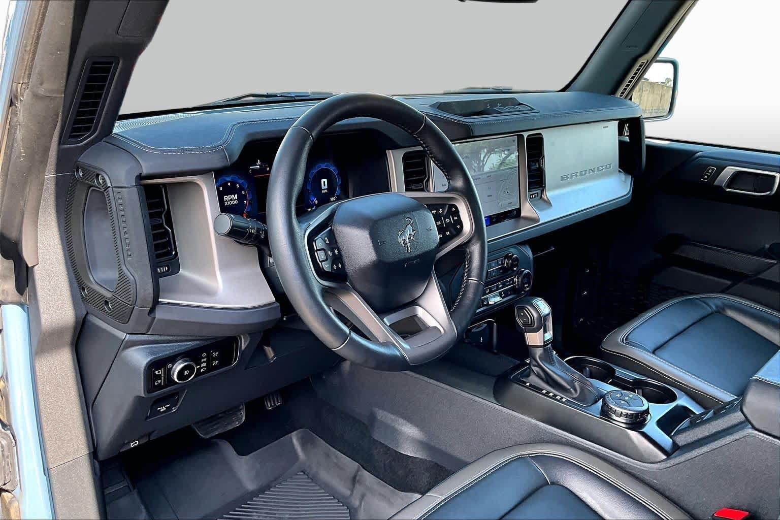 Certified 2025 Ford Bronco Outer Banks AWD/4WD image 18