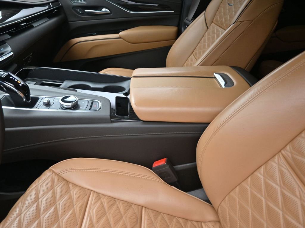 Used 2023 Cadillac Escalade ESV Premium Luxury image 25