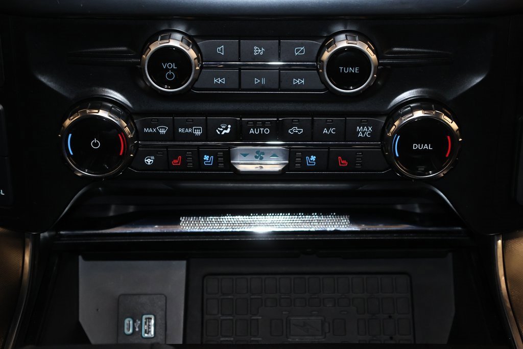 Certified 2024 Ford F150 Platinum w/ Equipment Group 702A High image 39