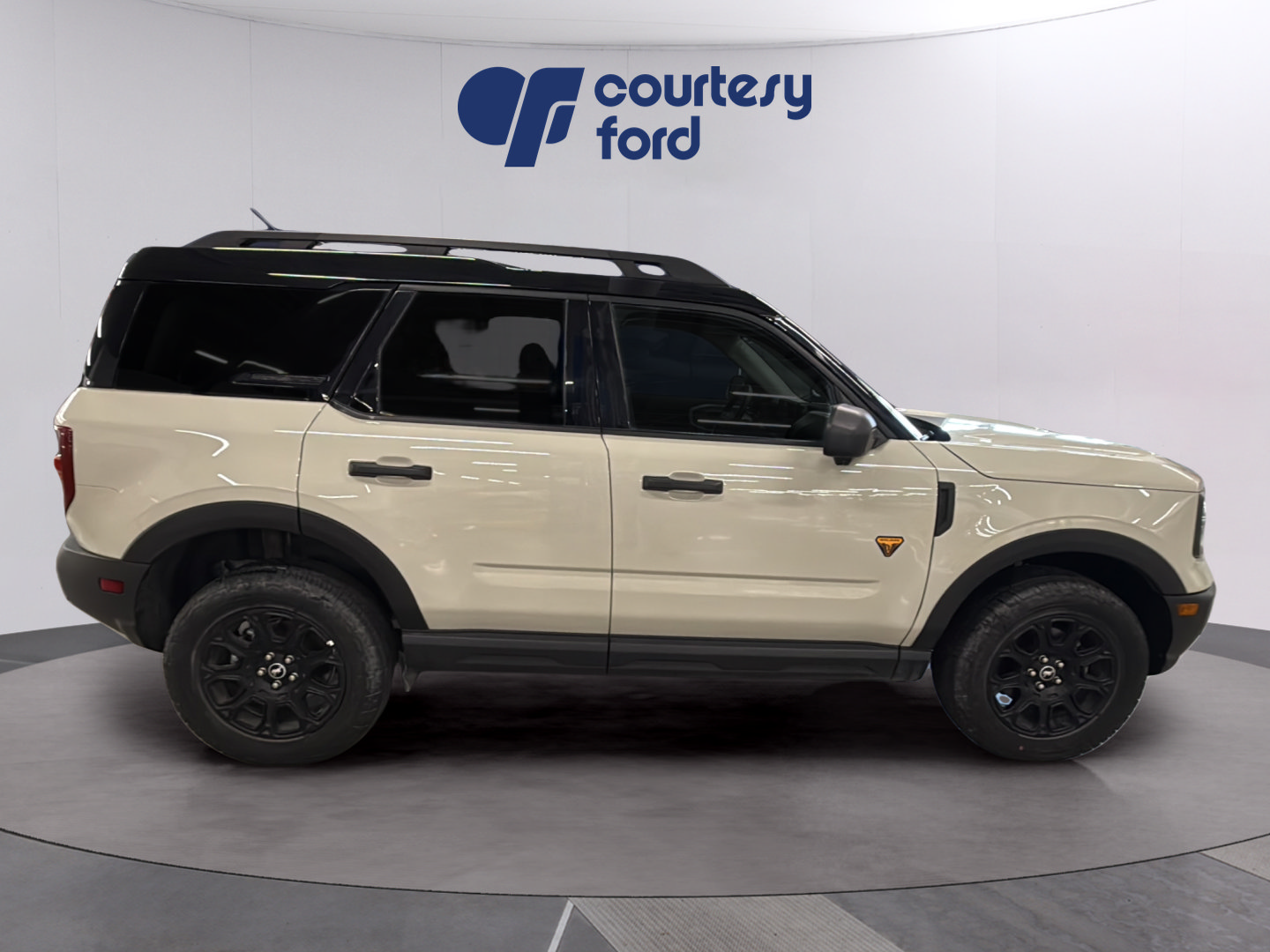 Certified 2025 Ford Bronco Sport Badlands AWD/4WD image 2