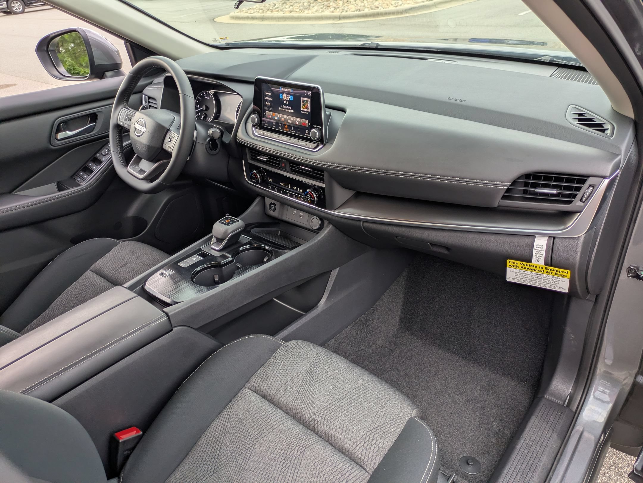 Used 2026 Nissan Rogue SV FWD image 37