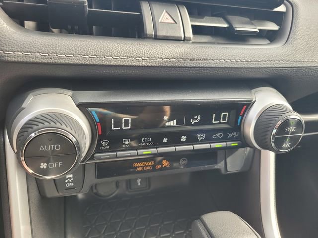 Used 2022 Toyota RAV4 LE image 23