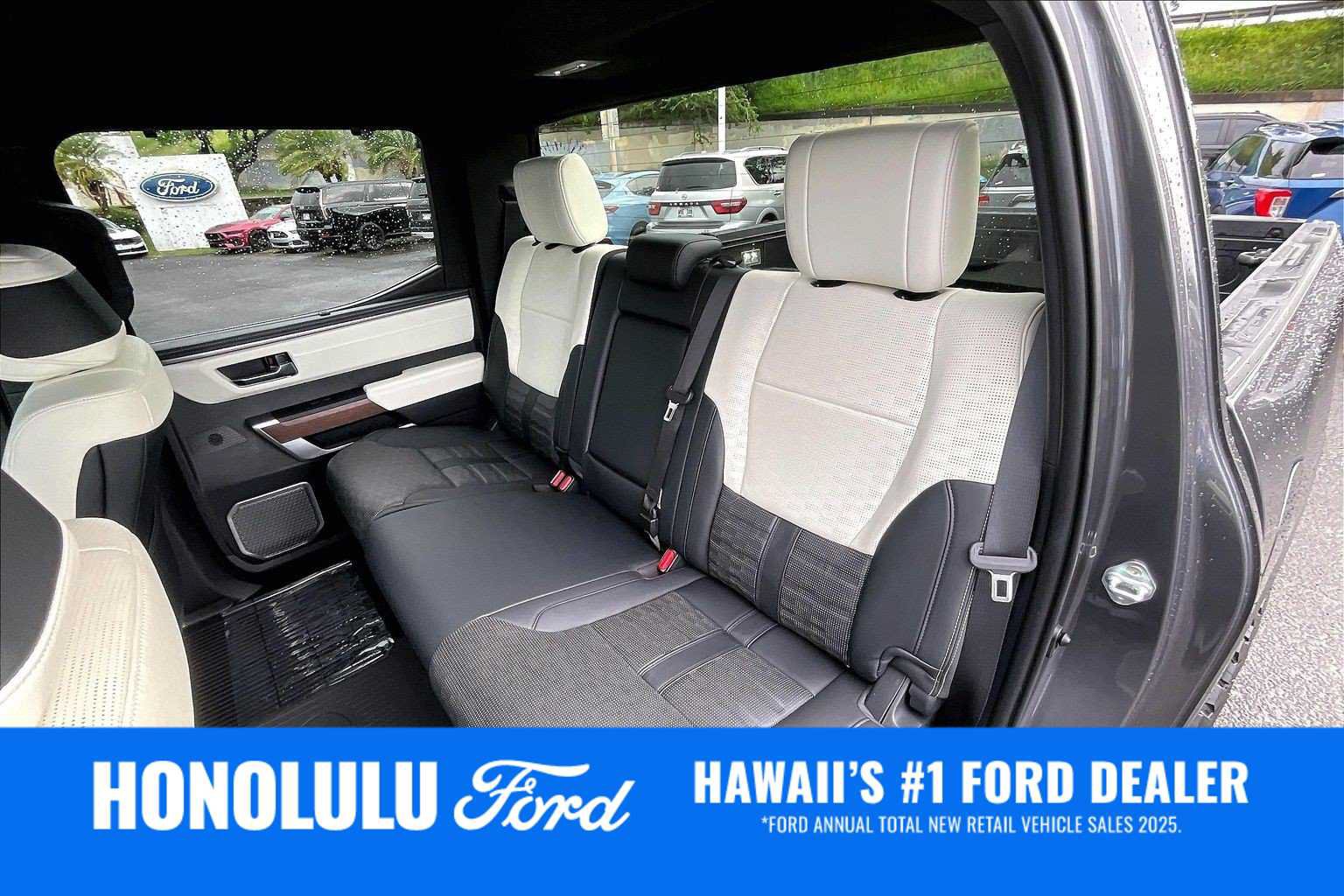 Used 2024 Toyota Tundra Capstone AWD/4WD image 29