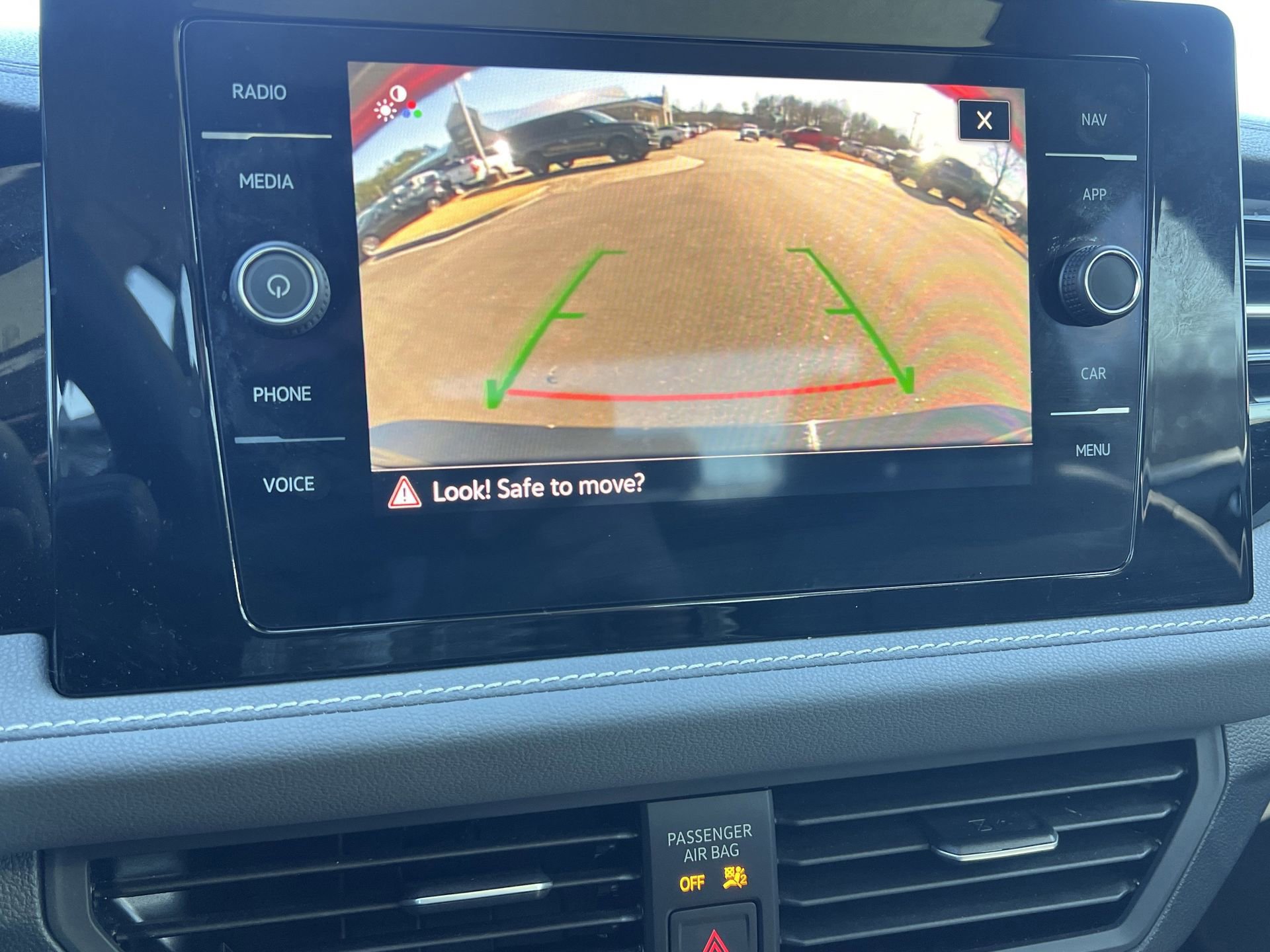 Used 2025 Volkswagen Jetta SEL image 11