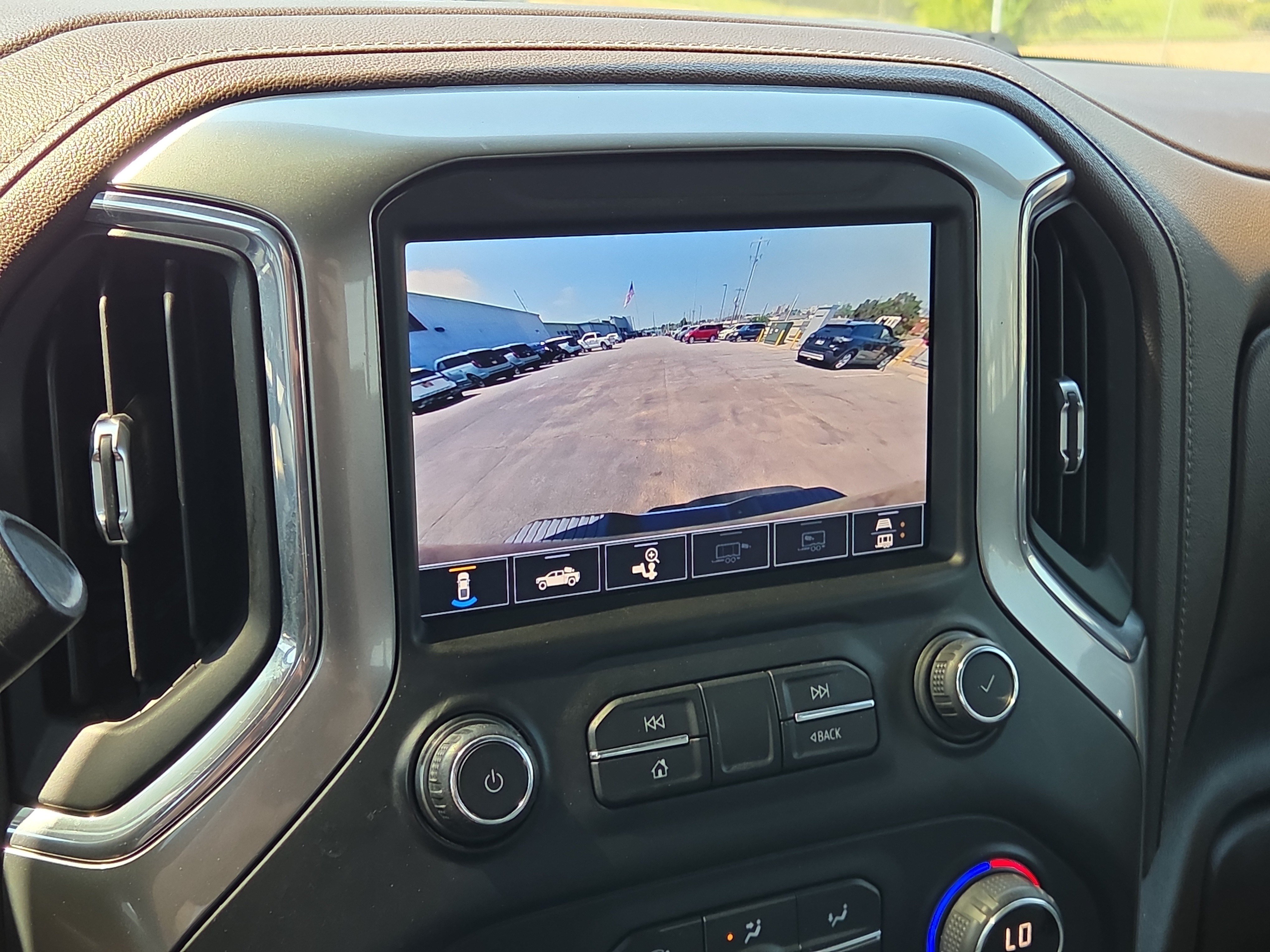 Used 2021 Chevrolet Silverado 2500 LTZ AWD/4WD image 24