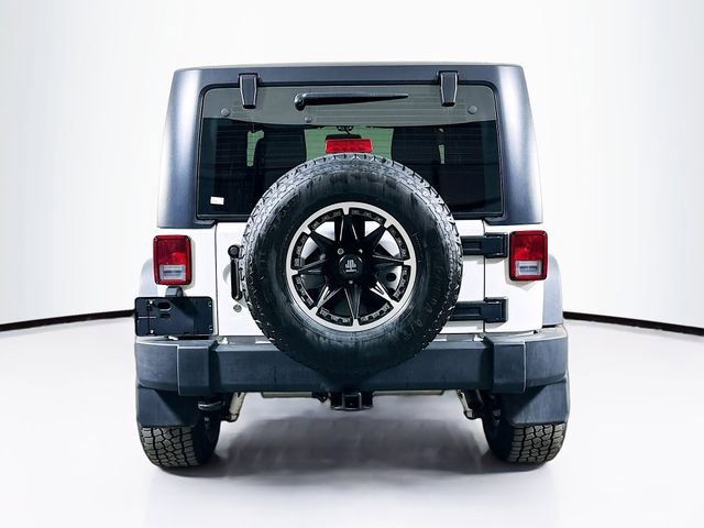 Used 2018 Jeep Wrangler Sport image 6