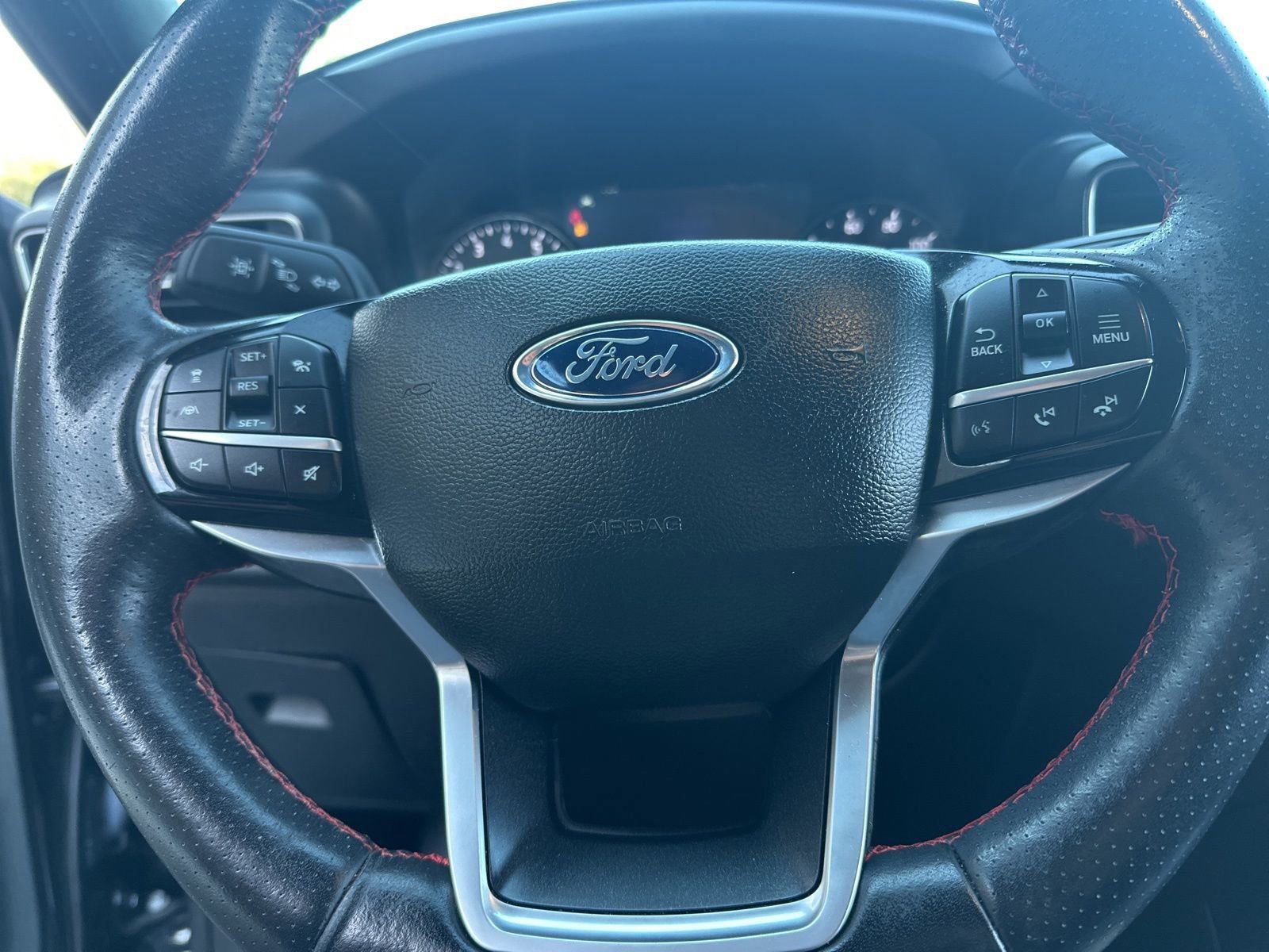 Certified 2023 Ford Explorer ST-Line w/ Class IV Trailer Tow Package RWD image 17