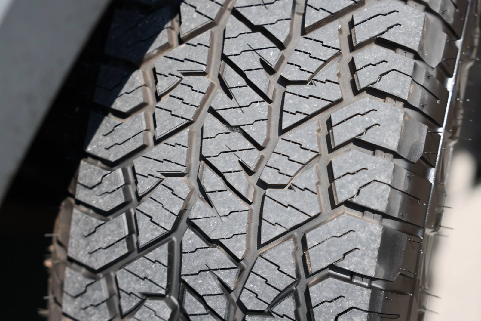 Certified 2018 Ford Explorer XLT AWD/4WD image 27