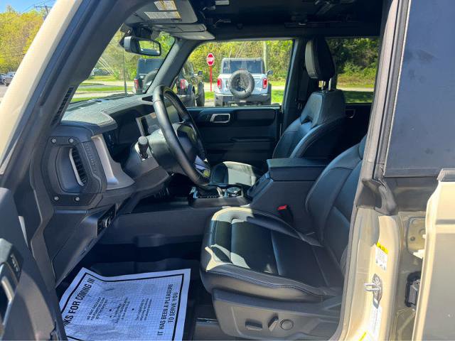 Certified 2025 Ford Bronco Outer Banks AWD/4WD image 10