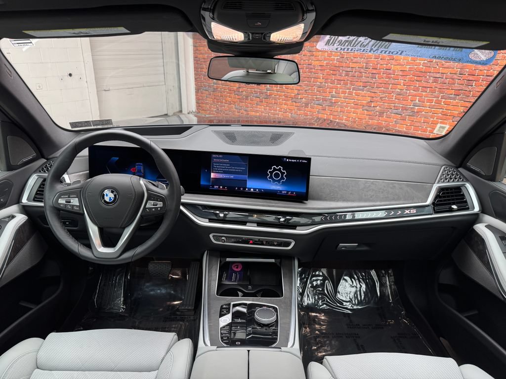 Used 2026 BMW X5 xDrive40i AWD/4WD image 13