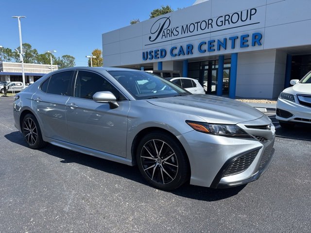 Used 2024 Toyota Camry SE
