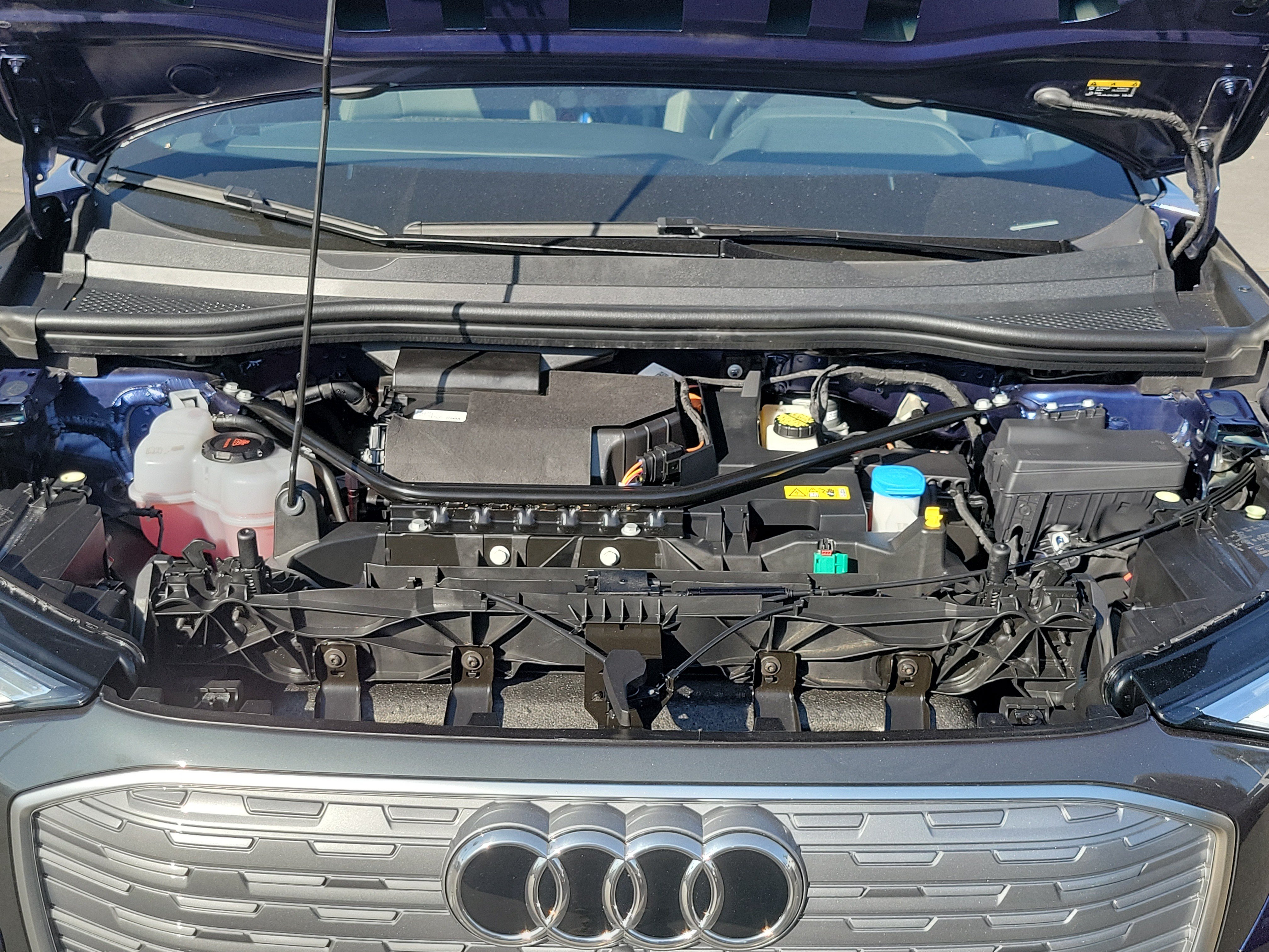 Used 2023 Audi Q4 e-tron Premium Plus RWD image 17