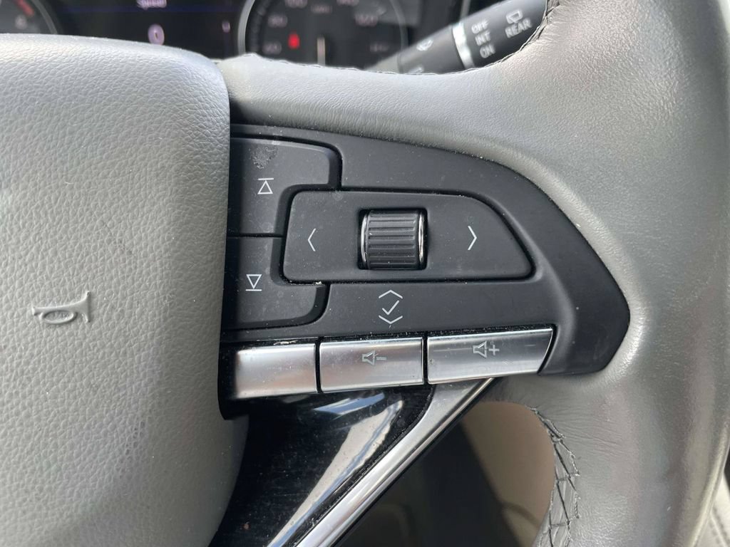 Used 2020 Cadillac XT6 Premium Luxury FWD image 26