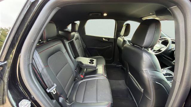 Certified 2025 Ford Escape ST-Line AWD/4WD image 19
