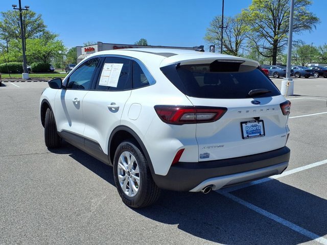 Certified 2023 Ford Escape Active AWD/4WD image 3